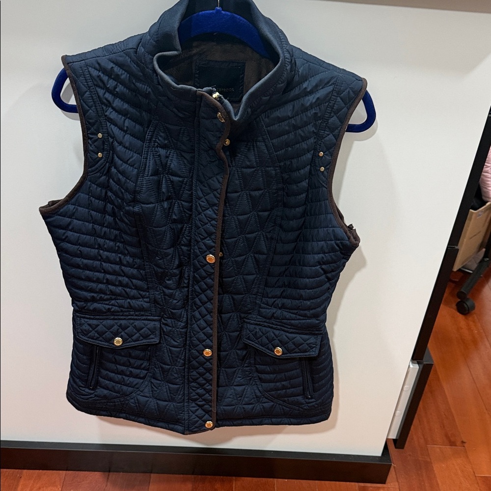 Weatherproof Women's Dark Blue Quilted Vest Brown Piping and gold zipper & snaps